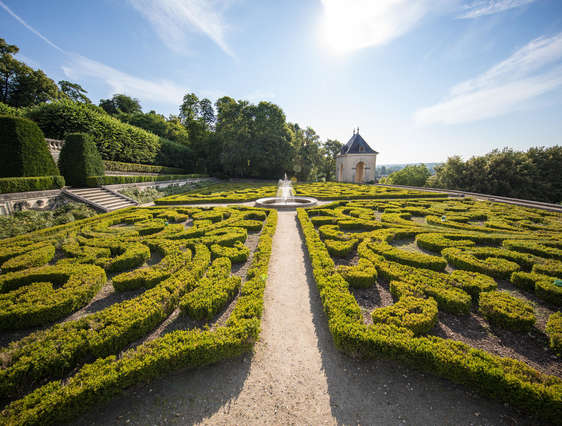 https://www.chateau-auvers.fr/uploads/Image/a3/IMF_PAGEFILLE/GAB_CHATEAU/29876_278_Parc-et-jardins.jpg